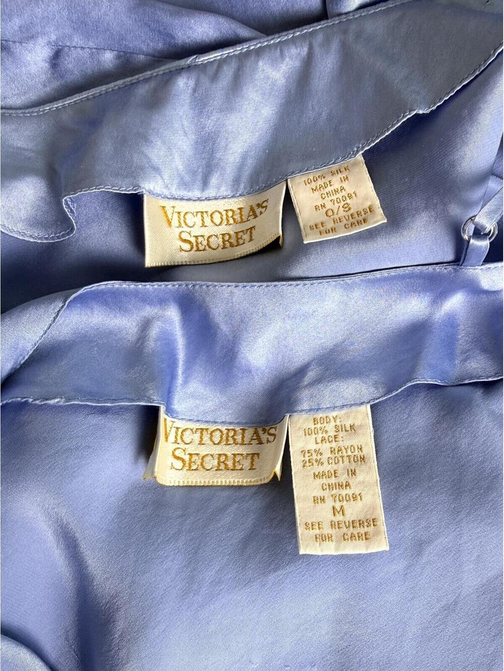 Vintage 1991 Victoria's Secret Gold Label 100% Silk Robe & Slip Set Blue - Picture 3 of 6